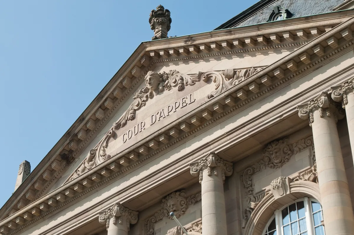 Façade de la Cour d'appel, lieu emblématique des procédures administratives et contentieux en droit public.